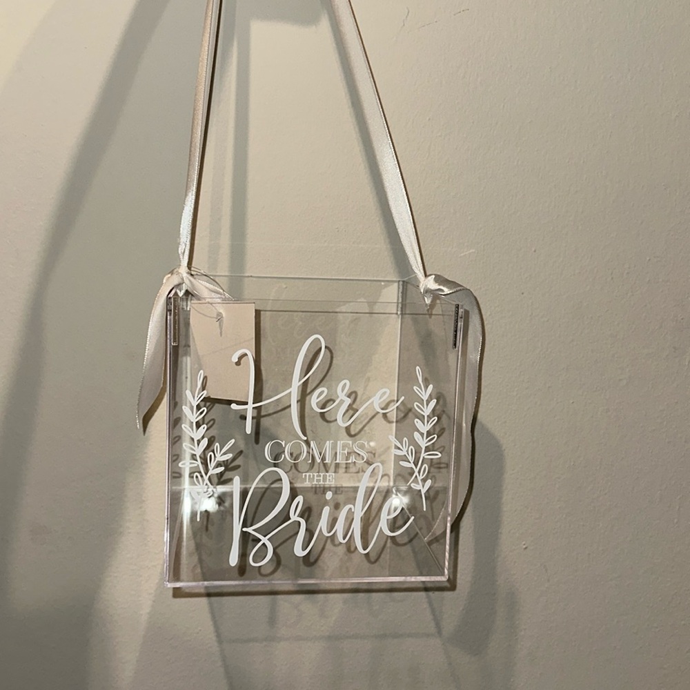 Flower girl basket